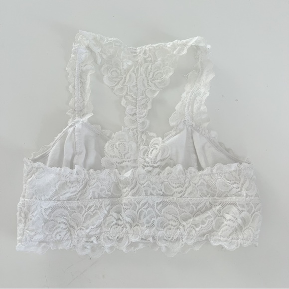 Tucker + Tate White Lace Bralette - Picture 6 of 10